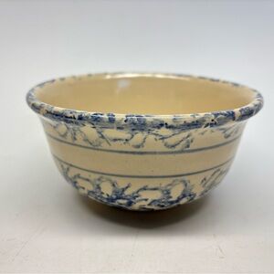 Blue Spongeware Pottery Bowl Signed Kilso Pottery Studio USA 5 3/4” Diameter